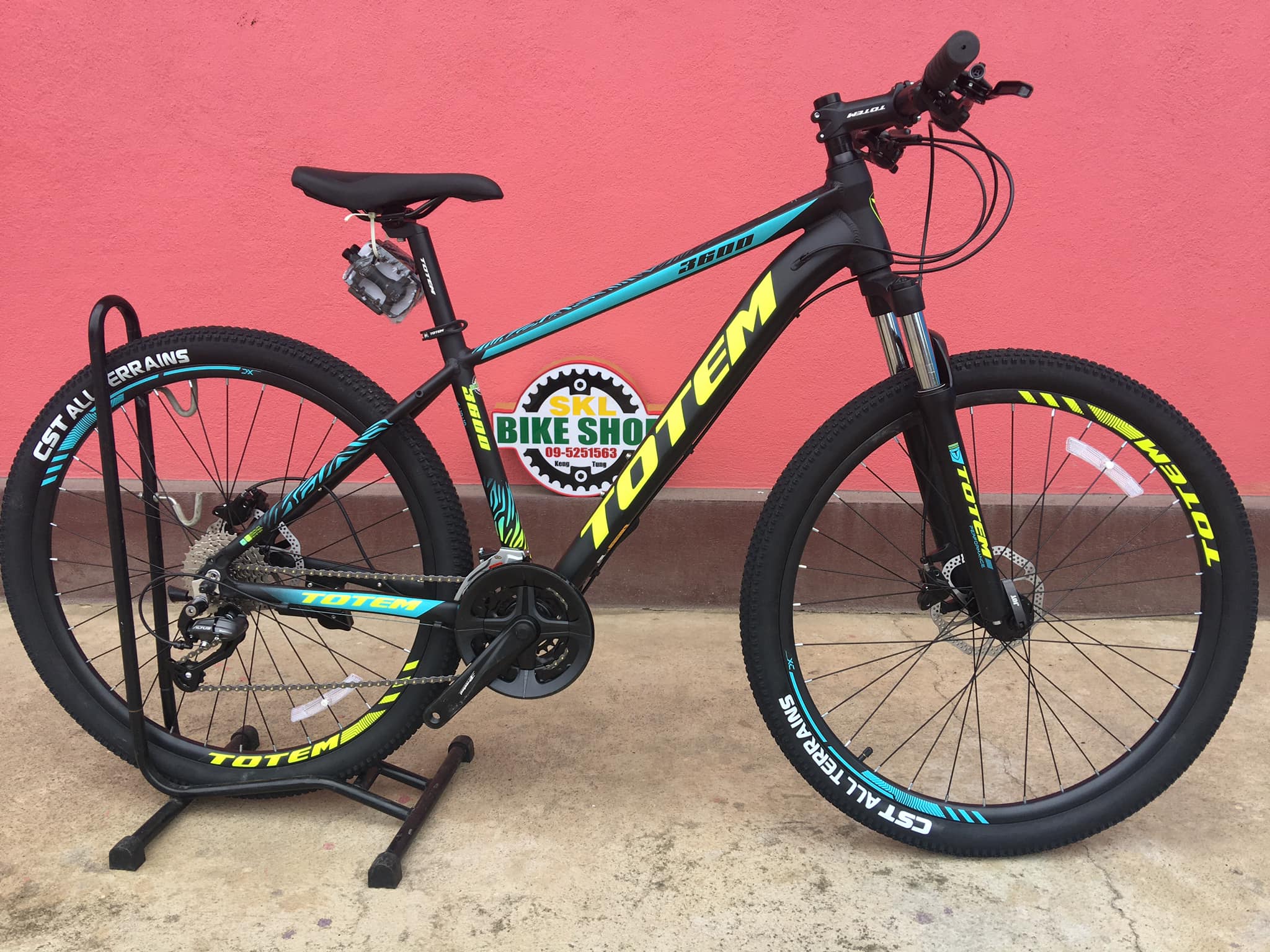 TOTEM 3600 27.5” Alloy frame Shimano Altus 3x9 speed Shimano MT200 