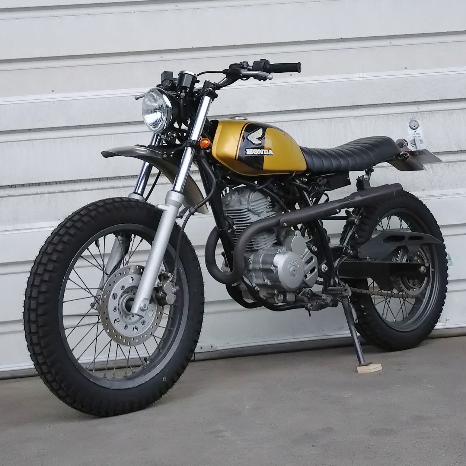 FTR223 + CL125タンク。 #ftr223 #hondaftr223 #ftr223custom