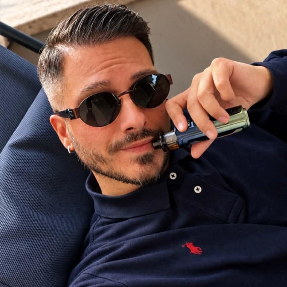 Hai un culo fuori dal comune, ma ti voglio bene. E credo che ieri sera ...
