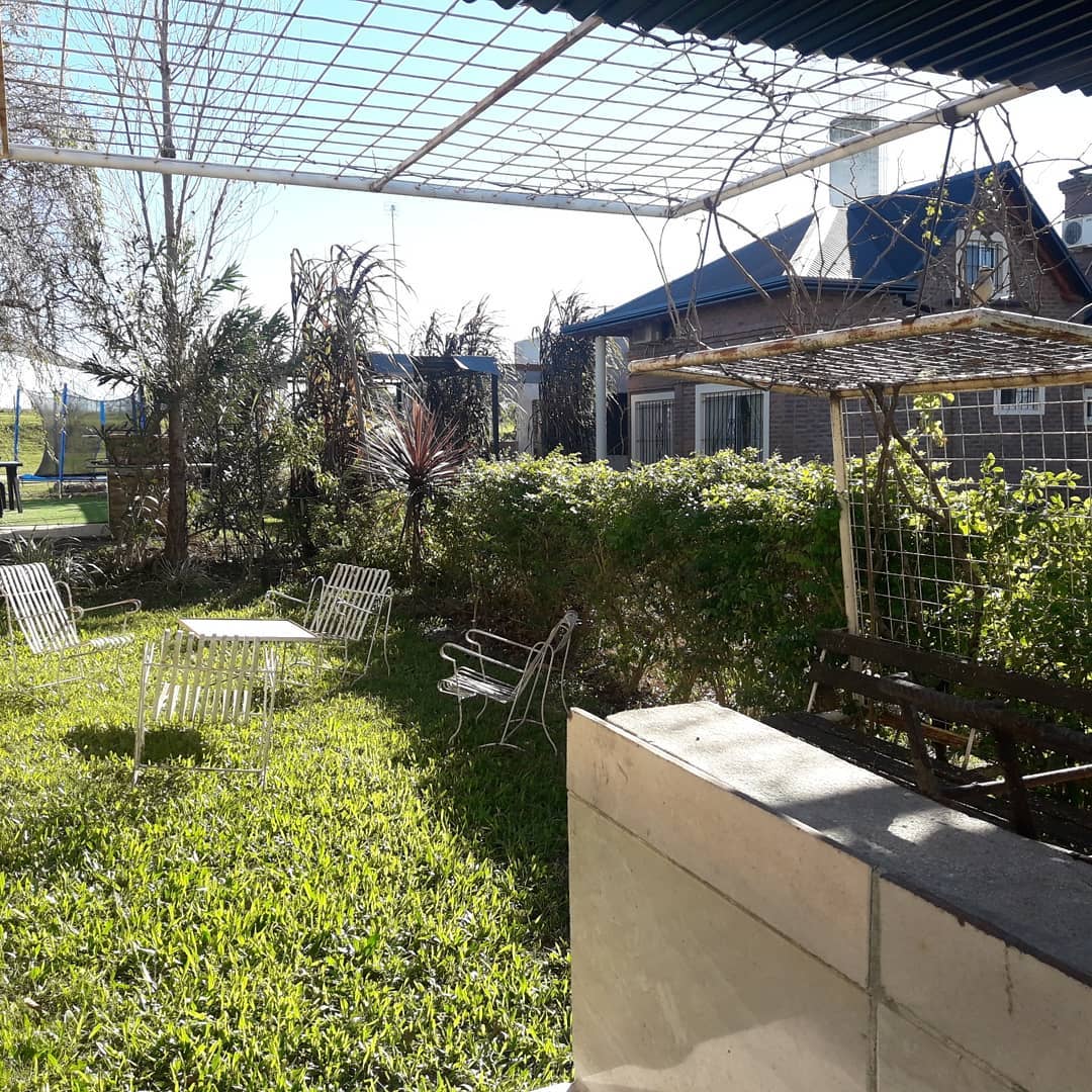 POSTA DEL RIO - Nuestro patio y las visitas @ Termas San Jose