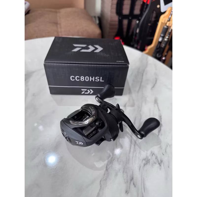 daiwa casting reel cg 80hsl Tatula 80 Baitcast - Left tech carbon and rugged aluminum Daiwa CG80HSL Fishing Reel |