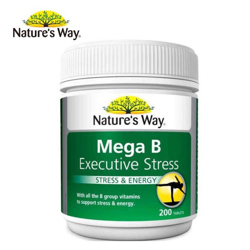 Lifestylequeen 澳洲正品代购 预购 产品名nature S Way Mega B族天然维生素200片英文名称nature S Way Mega B 200 Tablets 品牌nature S Way 产地澳大利亚规格200粒功效在产生能量的反应中充当辅酶 Coenzyme 负责能量的释放 具有造血功能 帮助消化吸收 帮助肝脏解毒
