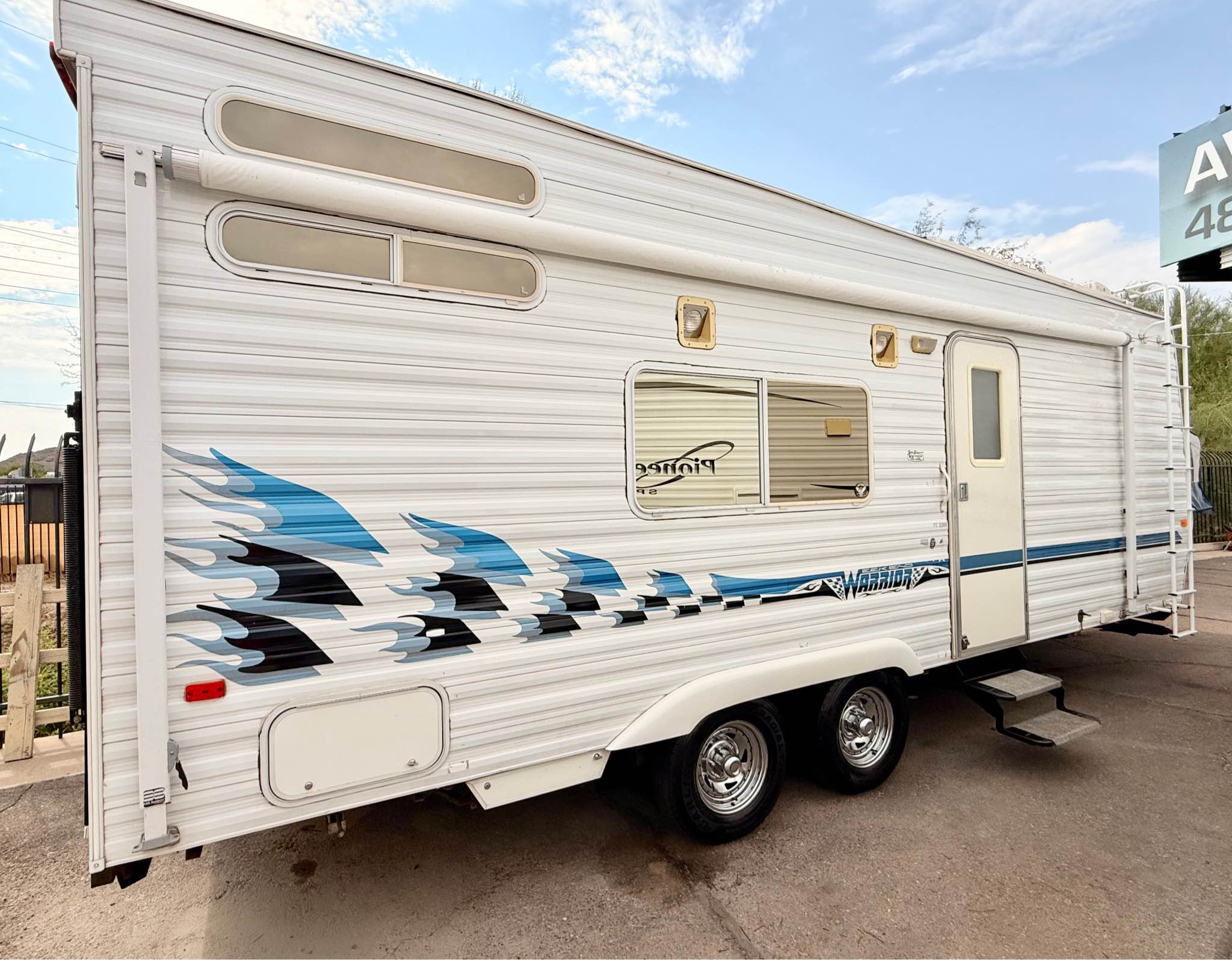 2003 Weekend Warrior 2200 ft