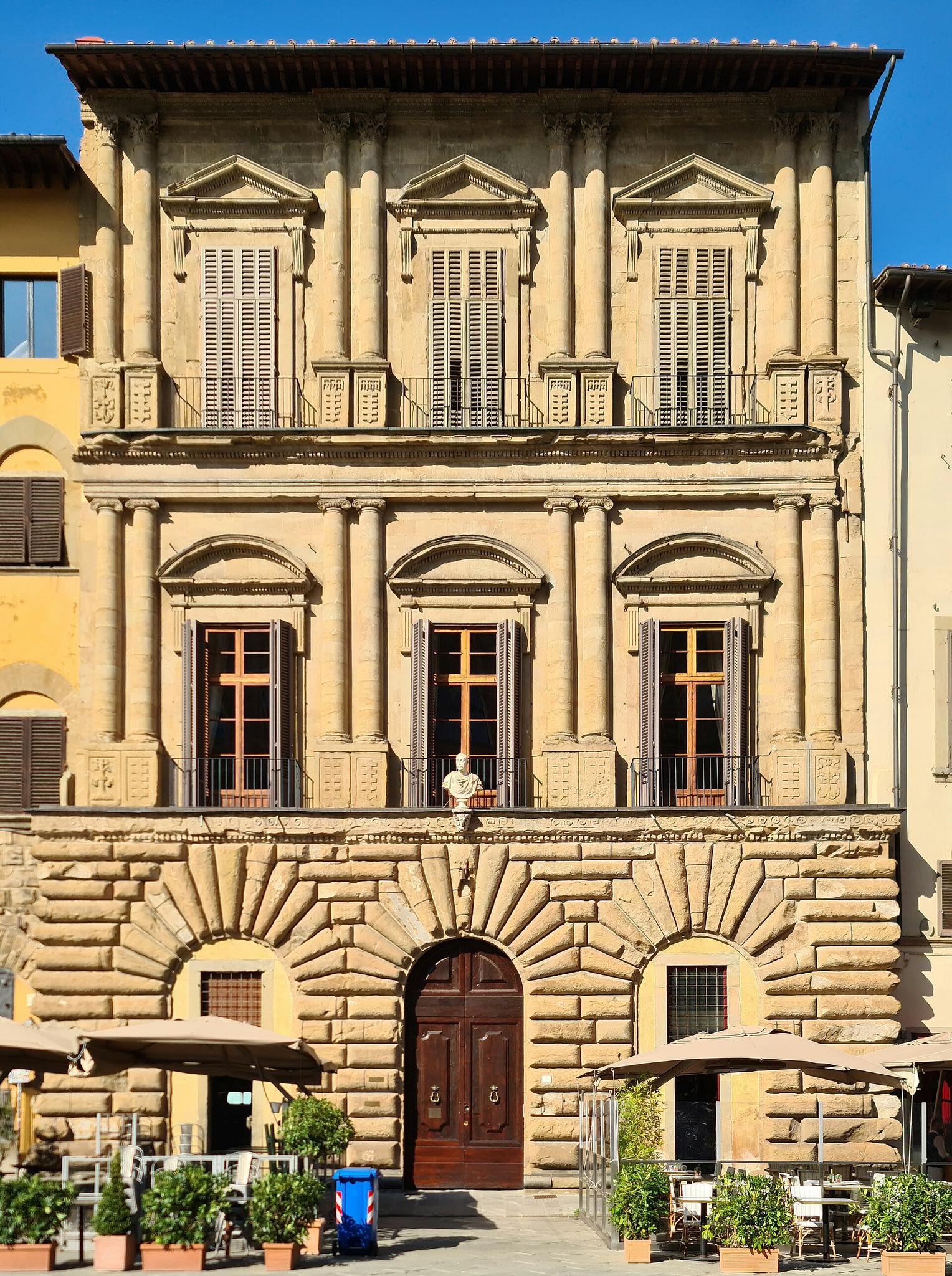 Anjali - 🏛️ Why Florentine Palaces Have Rough Stone at the Bottom If ...