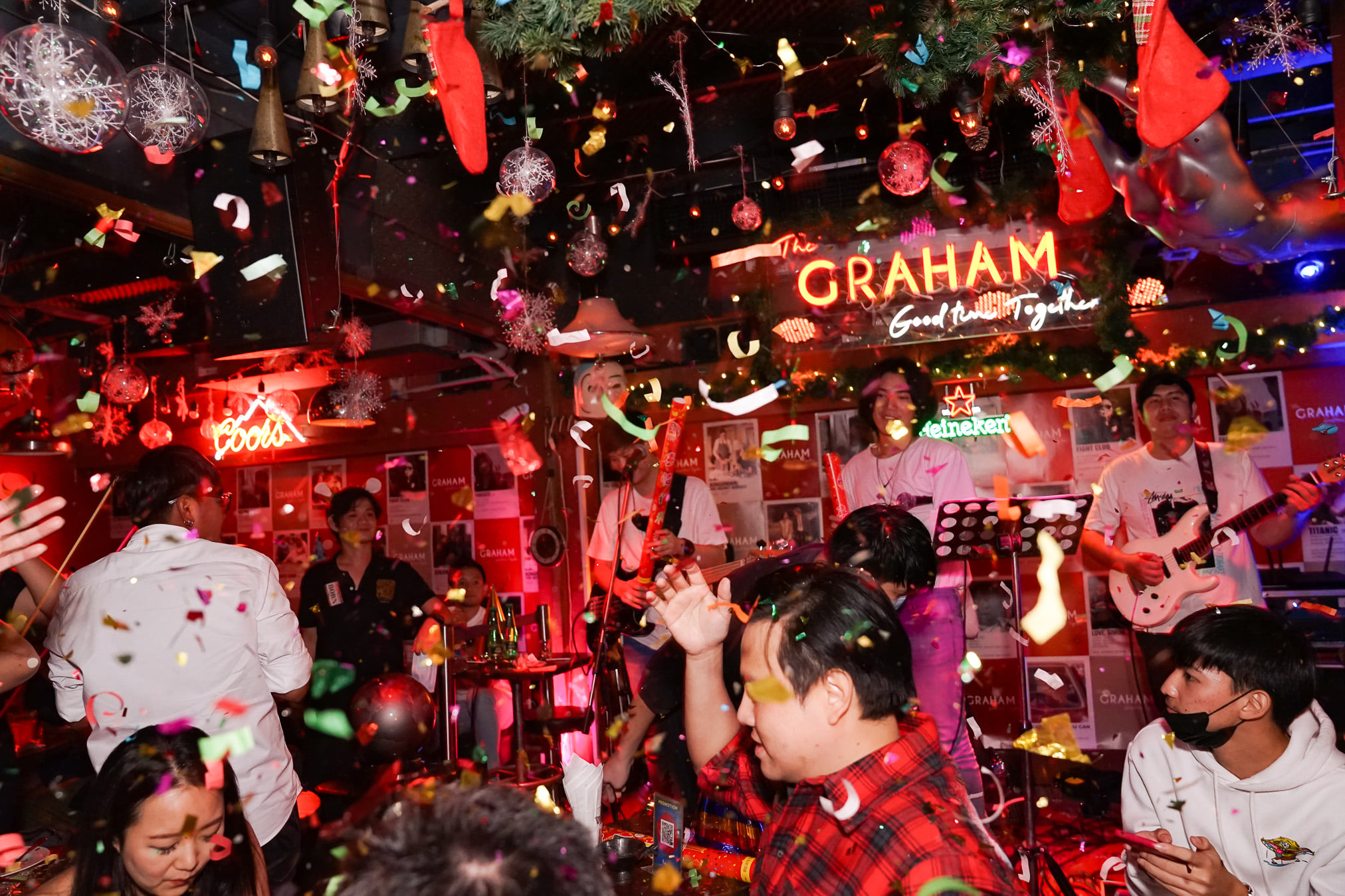 เผลอแป๊ปเดียวจะครึ่งปีแล้ว... - Graham.studio เกรแฮม สตูดิโอ | Facebook