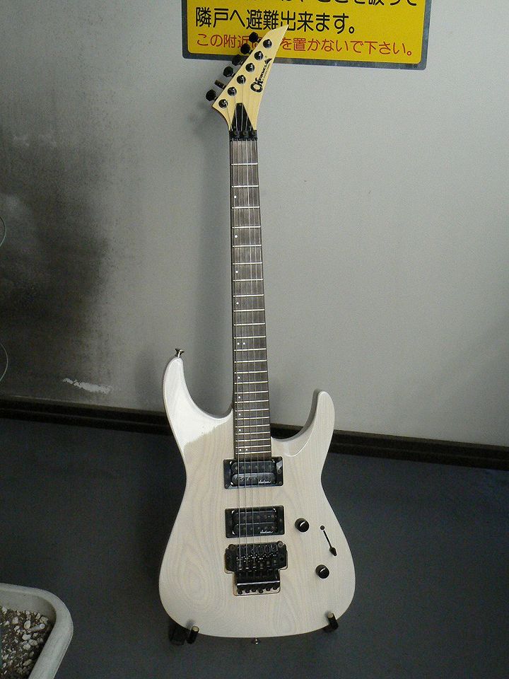 Made in Japan 1993 Charvel sdk 085 HH Ash body medium sacale