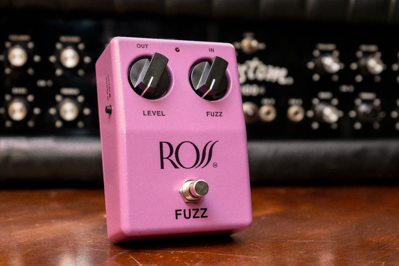 Ross Fuzz Pedal Internal Circuit and Features
