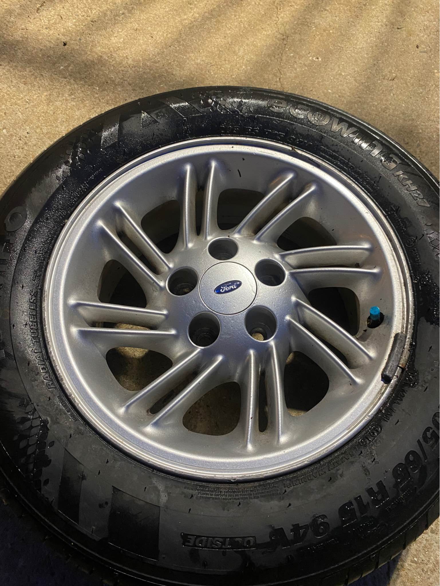 Ford falcon 1990s-2000s rims/tyres - Car Wheels, Tires & Parts ...