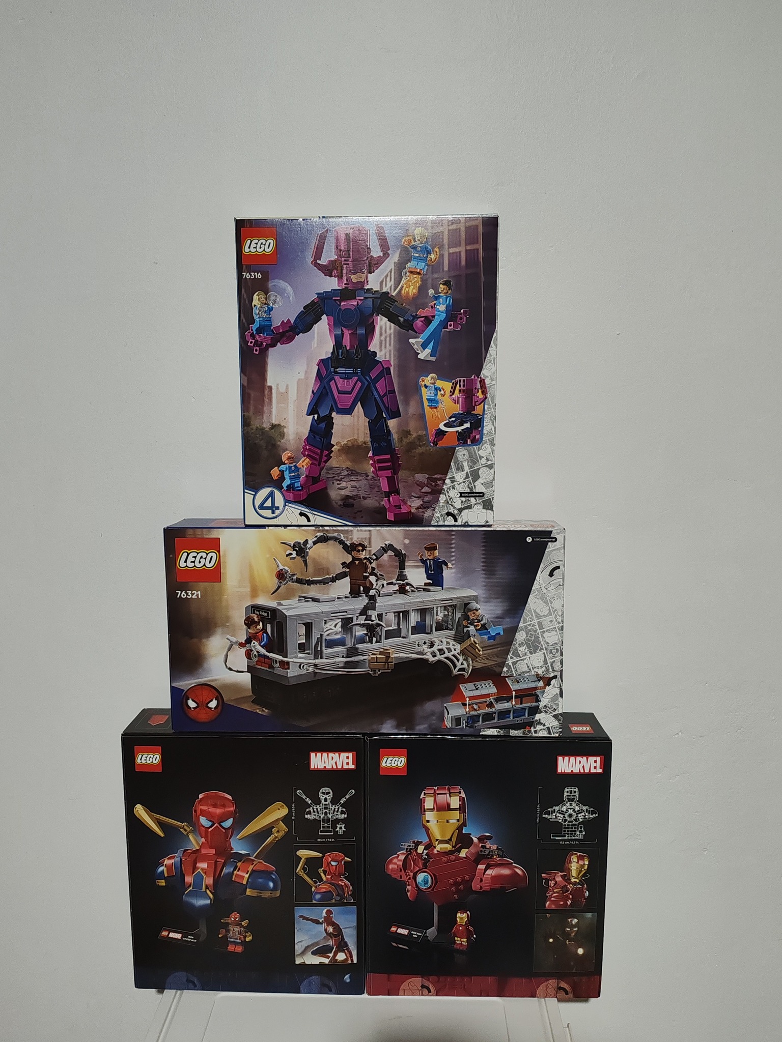Se venden, nuevos y sellados ₡48000 c/u. Lego #76326 Iron Spider