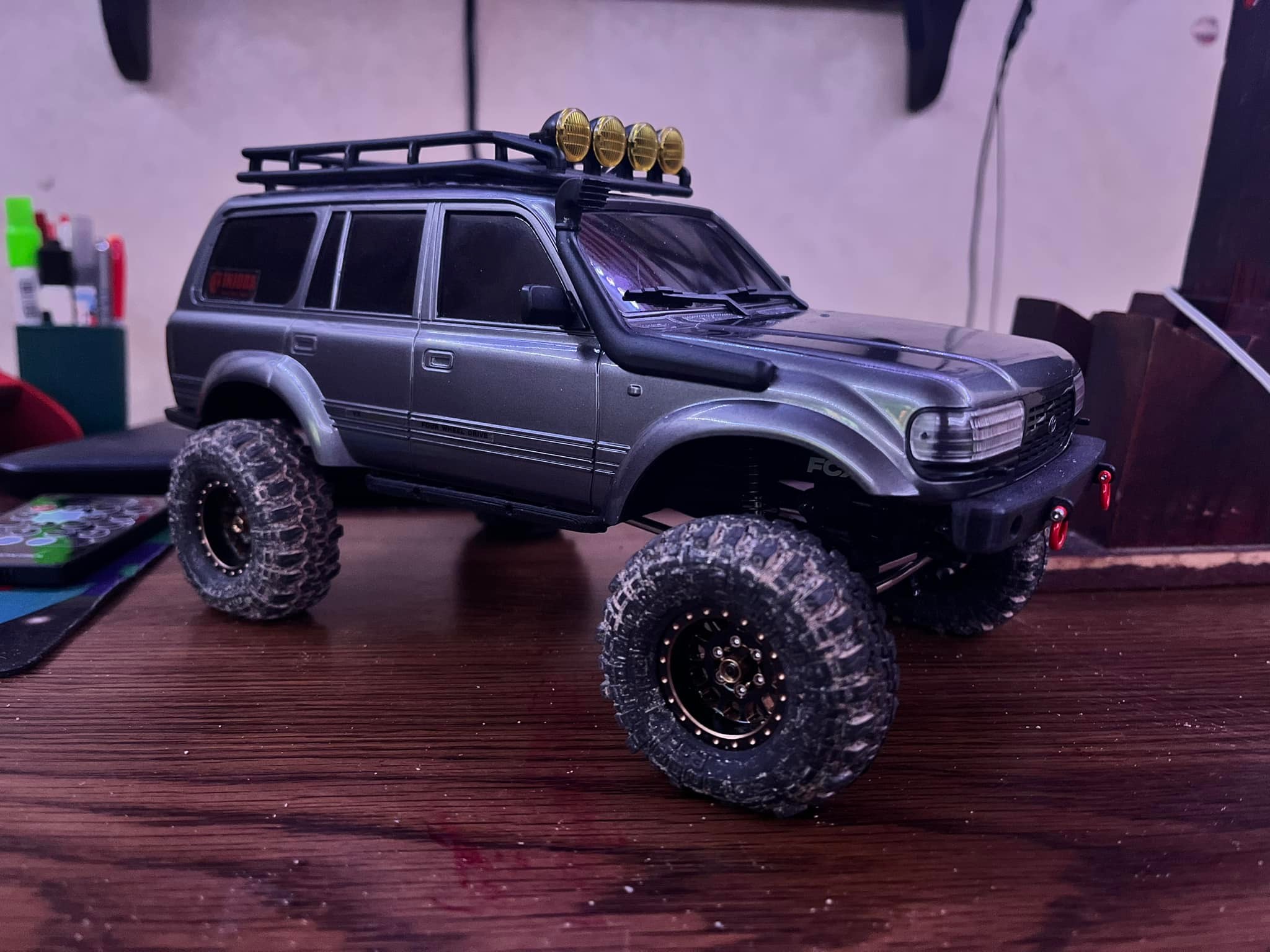 Pare-Chocs Avant Aluminium CNC INJORA Pour FMS FCX18 LC80 – Upgrade Crawler 1/18