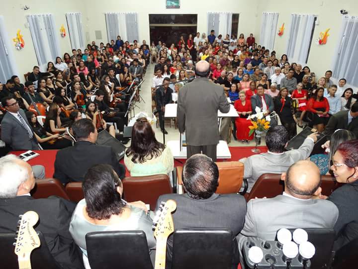 Assembleia... - Assembleia de Deus A Pioneira Templo Central