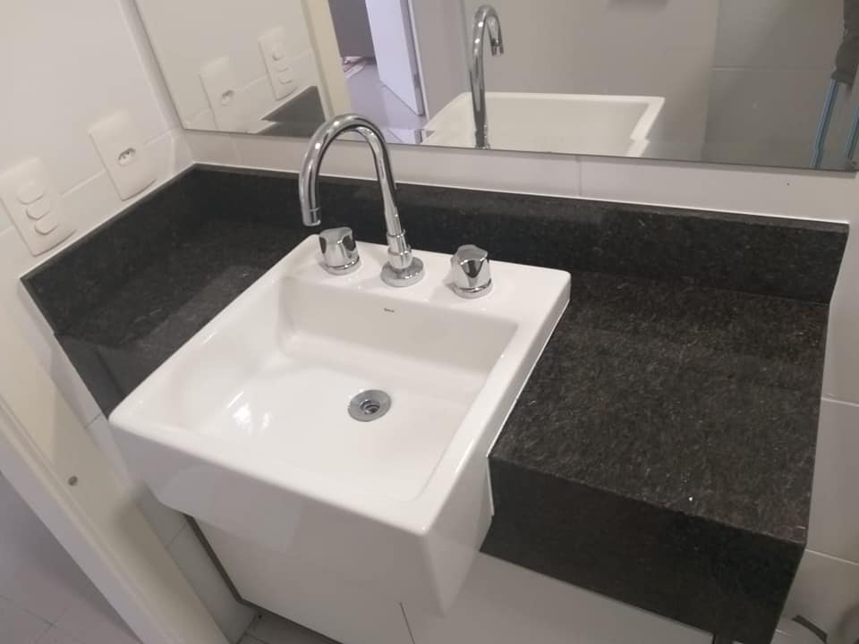 Bancadas banheiro em granito... - Marmoraria Natural Stone | Facebook