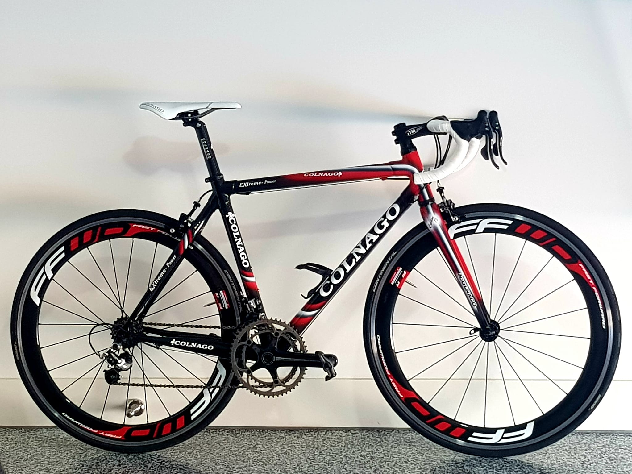 Colnago Extreme Power. Campagnolo Record Titanium.