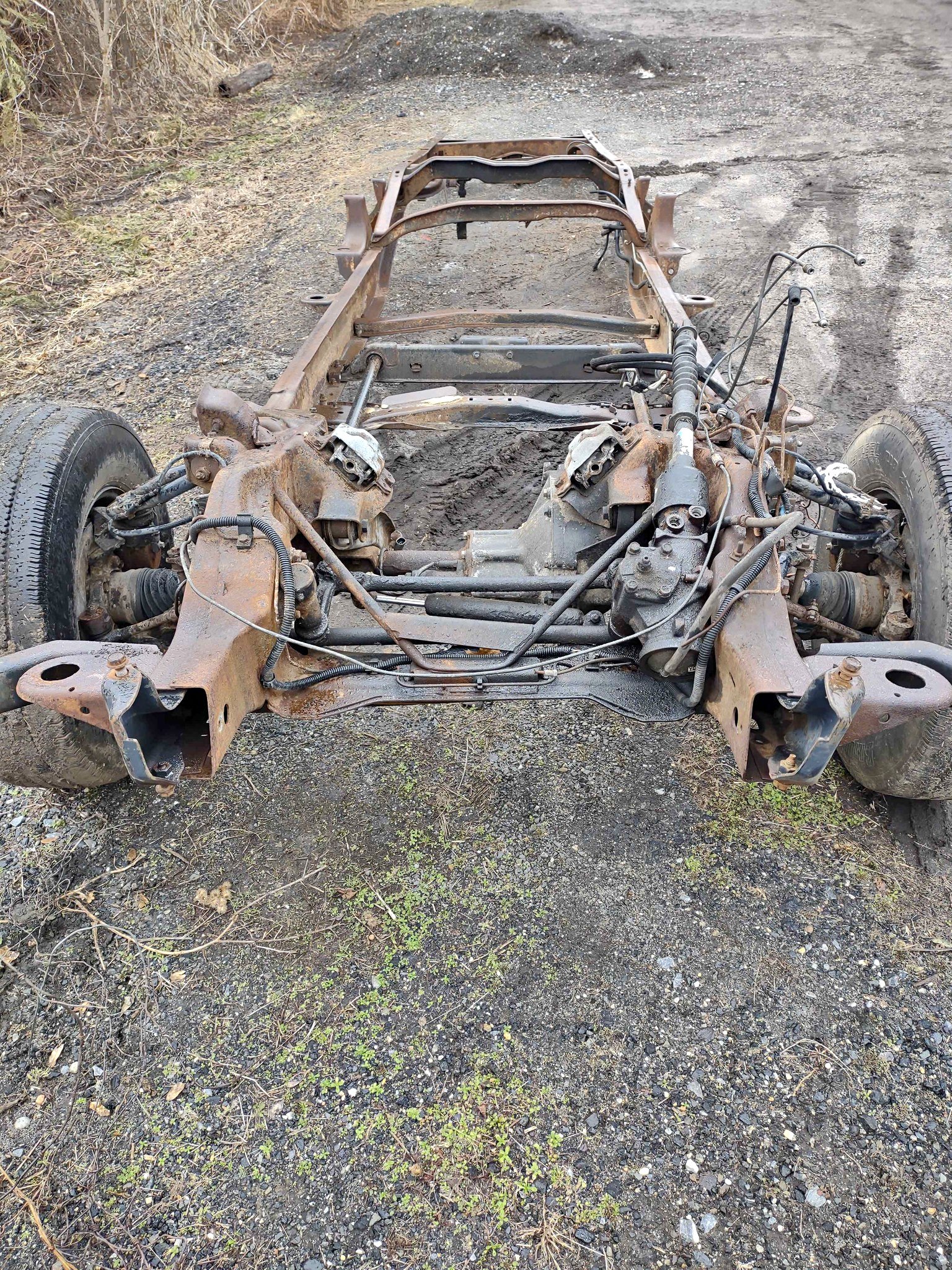 1996 k2500 cab and half 8 ft bed frame with front rear. No wheels - Car ...