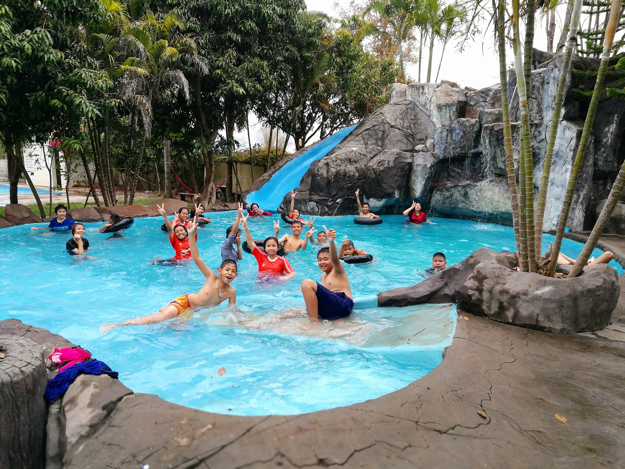 อากา... - สระว่ายน้ำบ้านโนนสิมมา Ban nonsimma Swimming Pools.