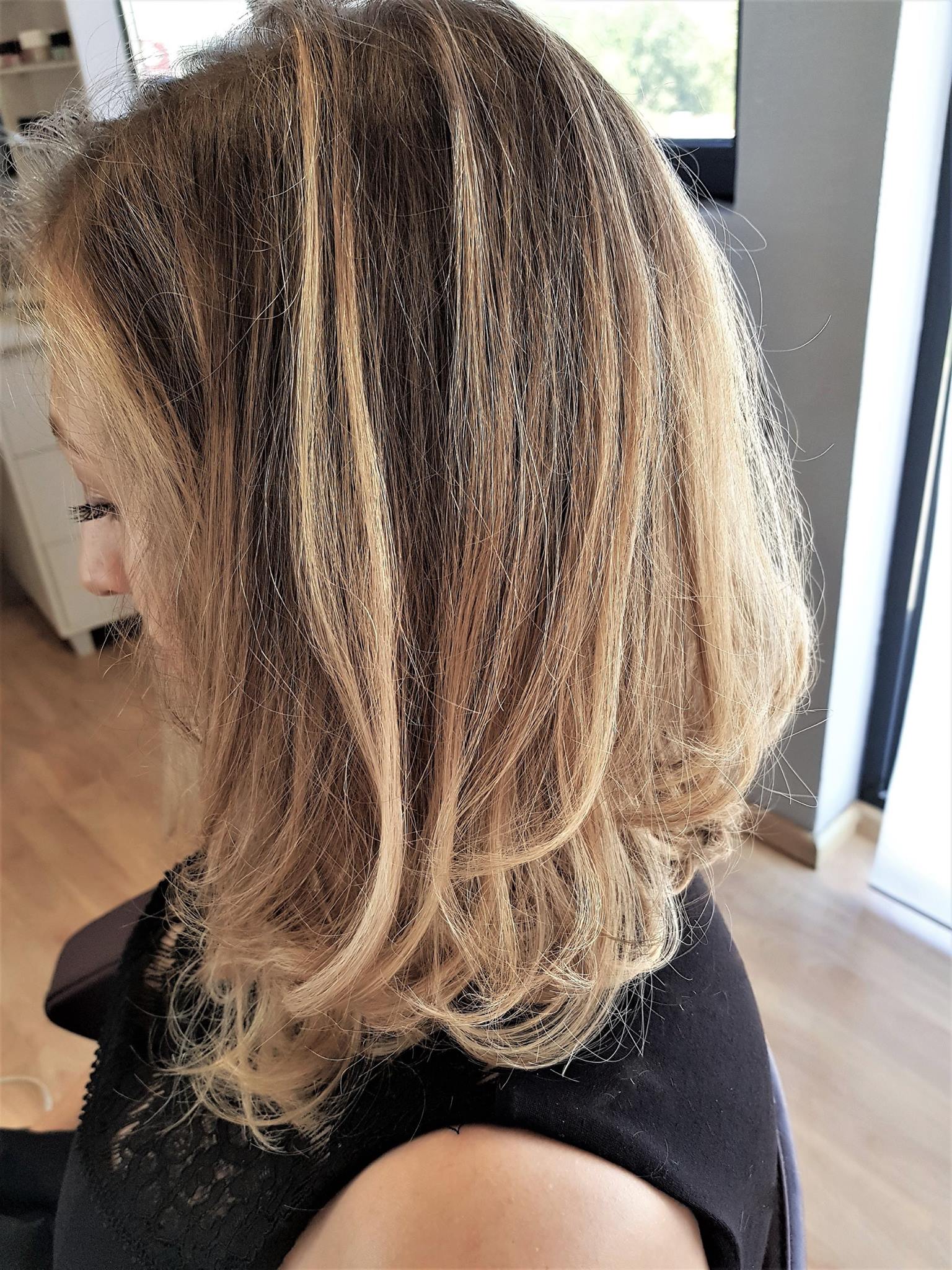 Ombre Hair Sur Carré Plongeant