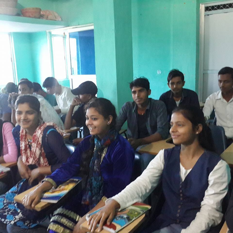 Carbon Classes | Daudnagar