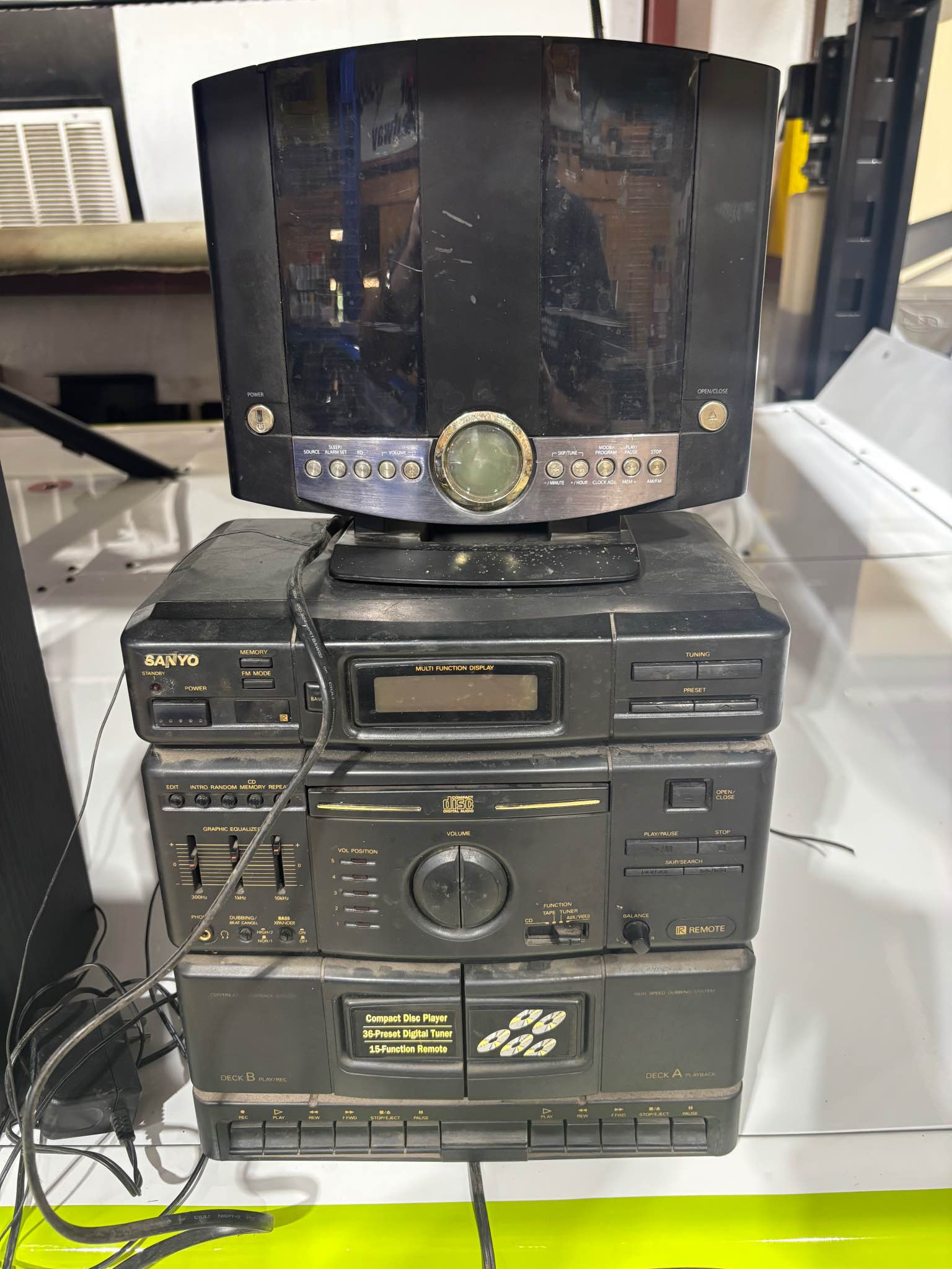 Sterio Sound System CD & XM Radio & Sub Woofer. - Home Theater Systems ...