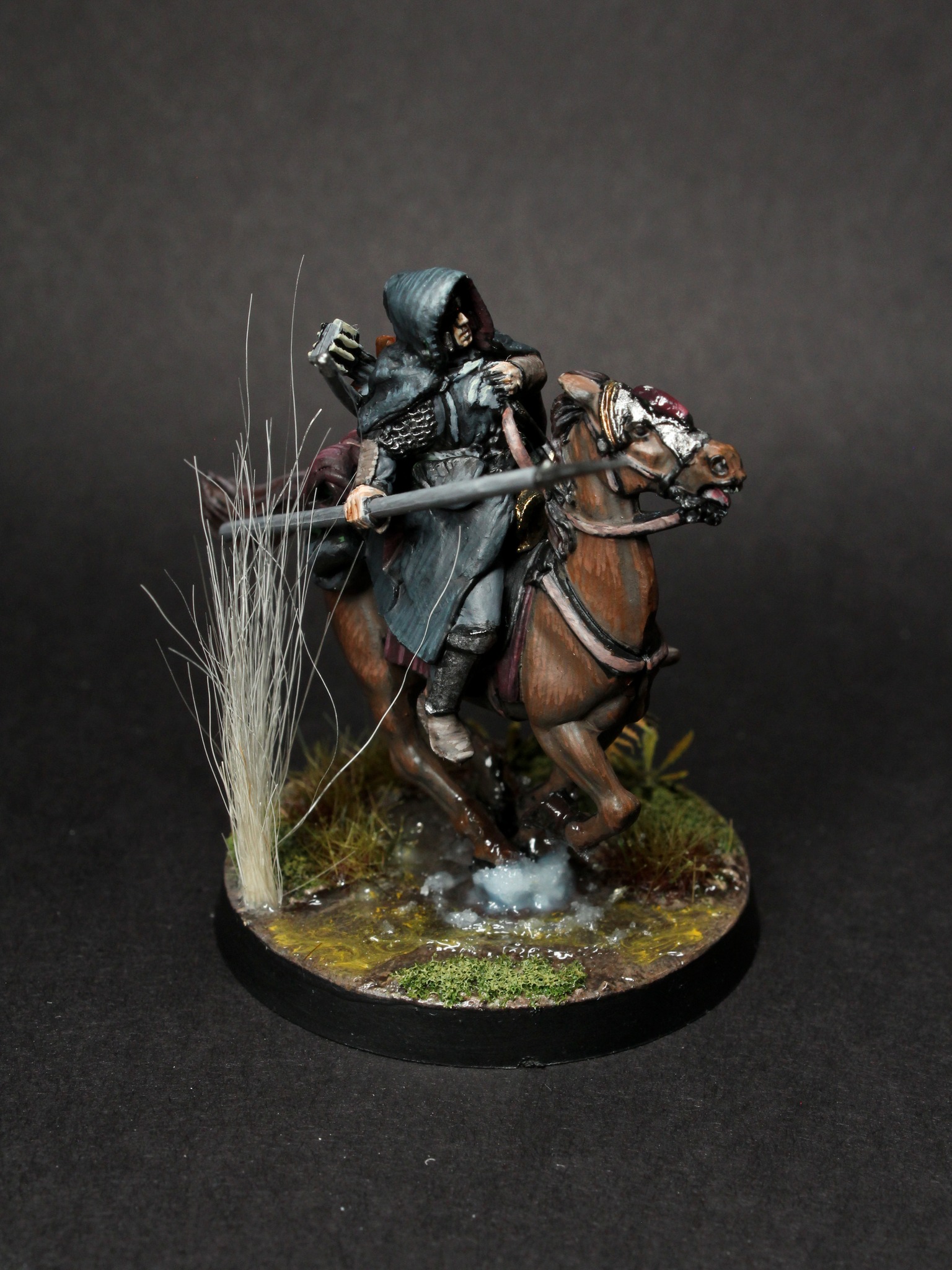 I made this mounted Ranger of the... - Groundfloor Miniatures | Facebook