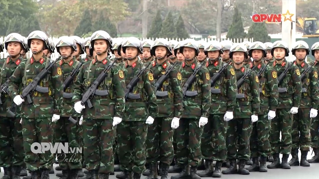 VietDefense - Military police personnel preparing for the upcoming 13th ...