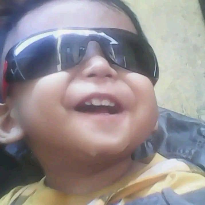 Ratna Sari - Ratna Sari added a new photo.