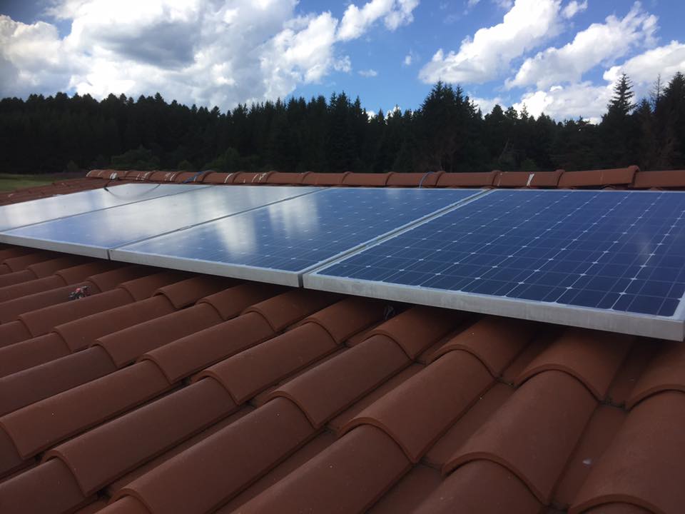 Installation autonome photovoltaique... - Électricité Favier | Facebook