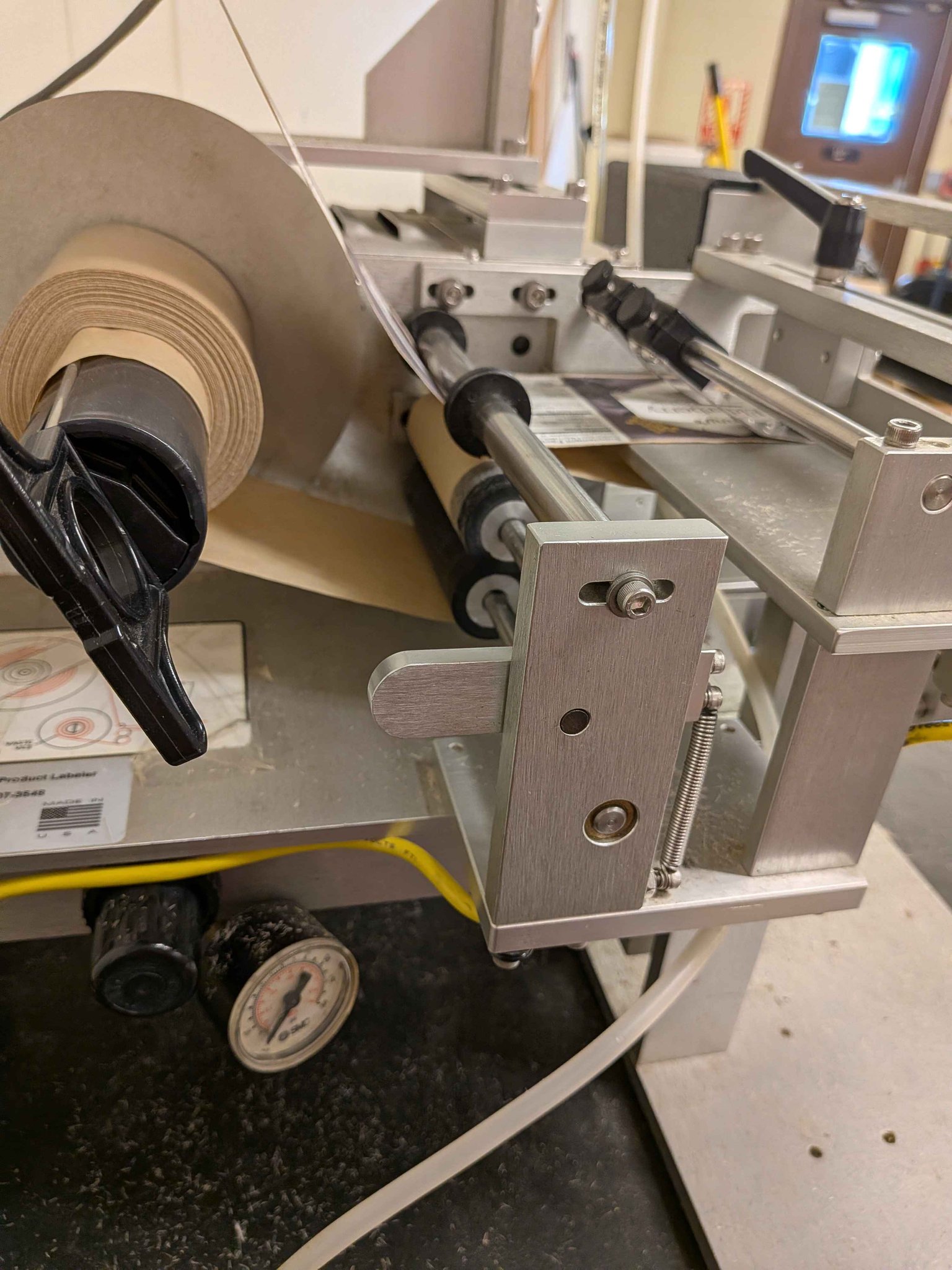 Pro grade air operated Labeler and stamper - universal labeling systems ...