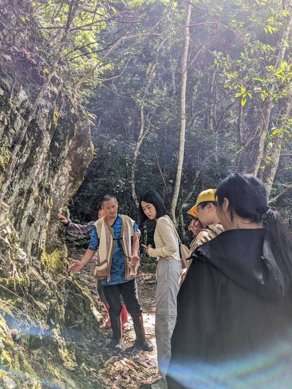 麼樂繞生態暨產業發展協會 - 泰雅風情,微笑錦路之🏞️溪有約 9/20獵人走讀之旅... | Facebook