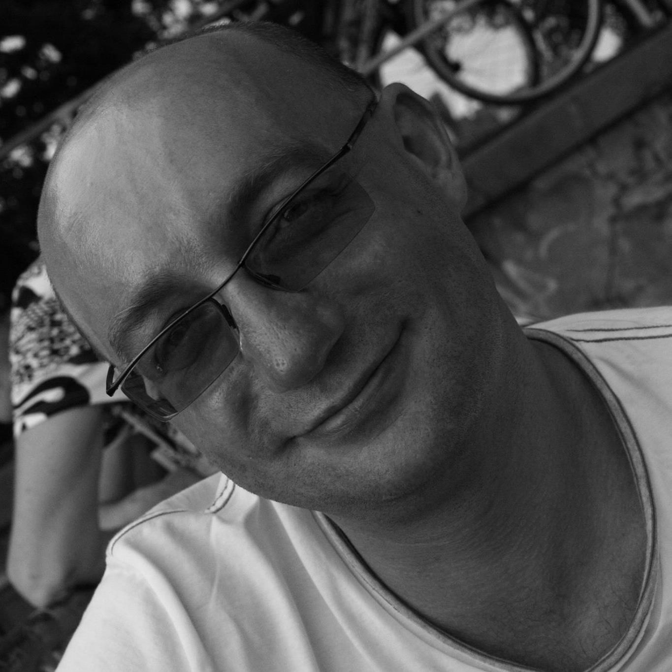 Dobrý den, jde nějak opravit svépomocí? | Facebook