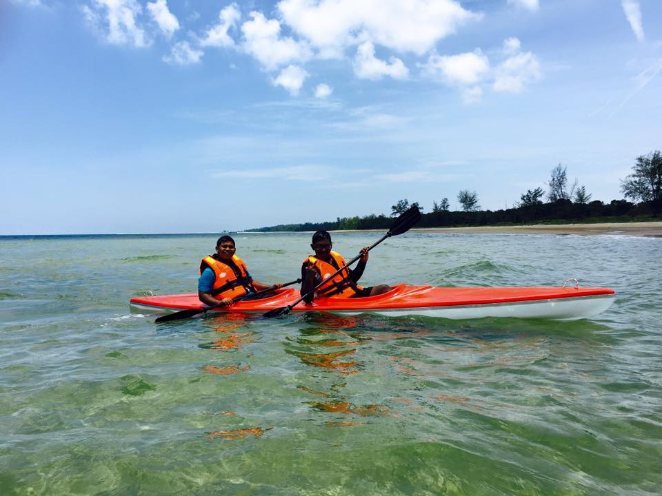 Banana Boat Pantai Air Leleh Facebook