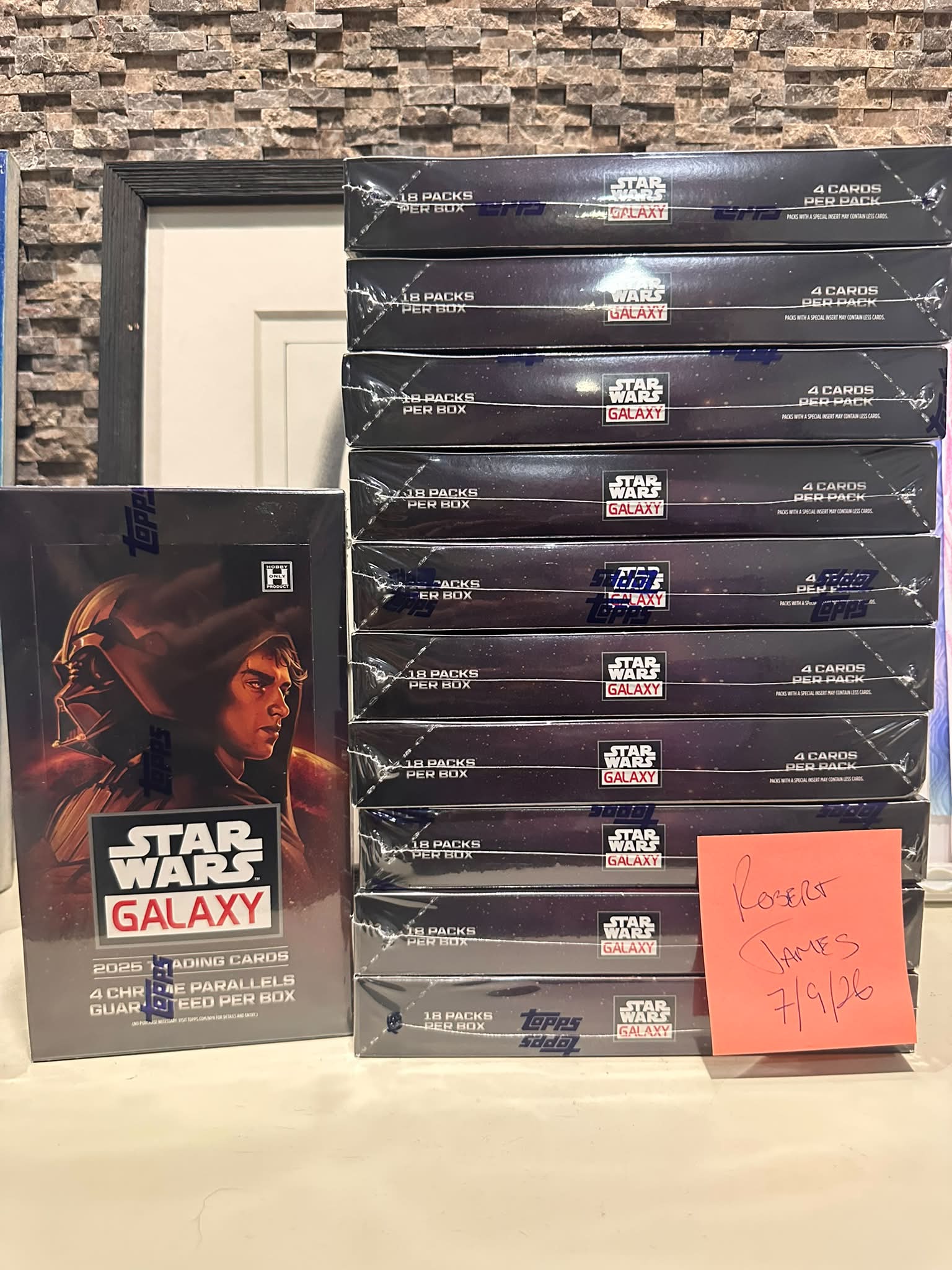 Out today from Topps. These sketch cards can be found in packets