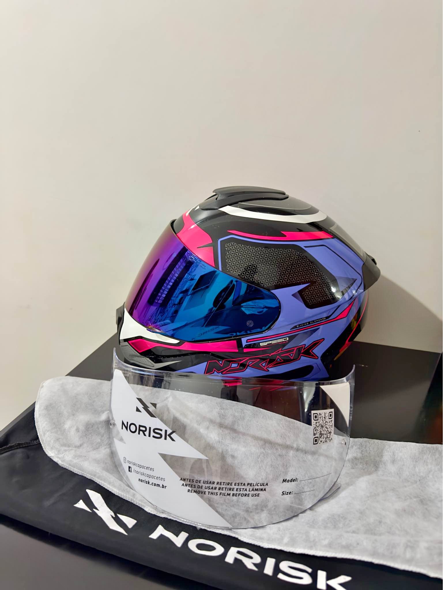 Capacete Norisk Razor Speedmax - Bicycle Helmets - São José do Rio ...