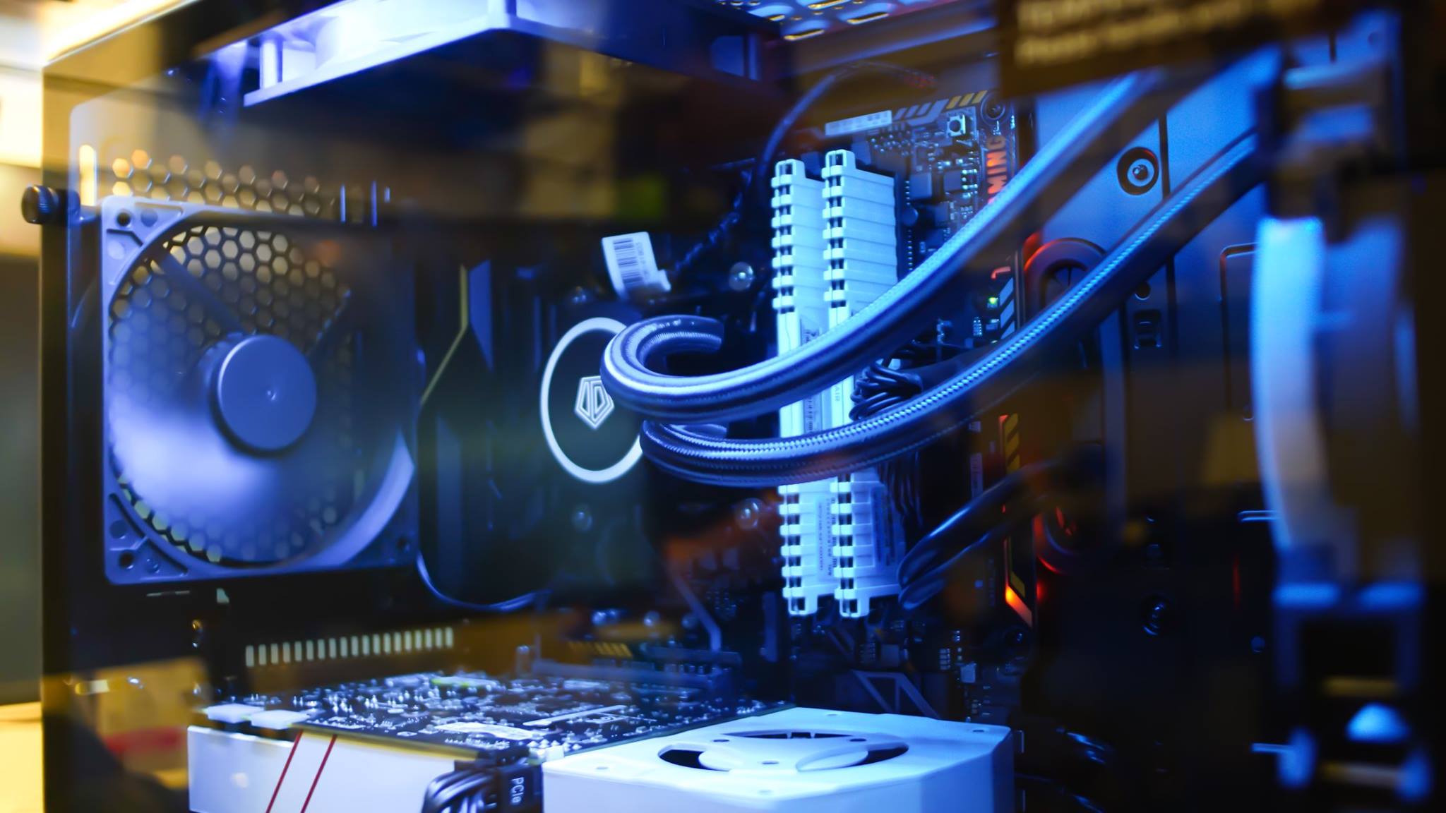 Phanteks P400 #ยอดนิยม ขาว ใส... - Phanteks by Ascenti