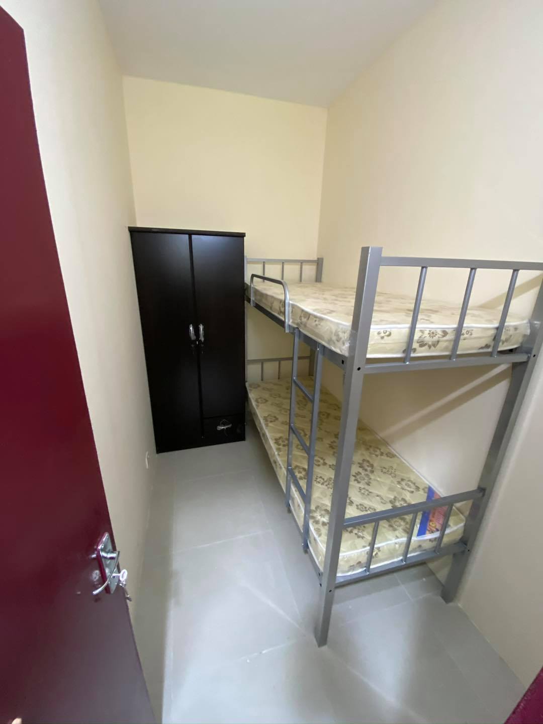Al Rigga Partitions/Rooms | Dubai