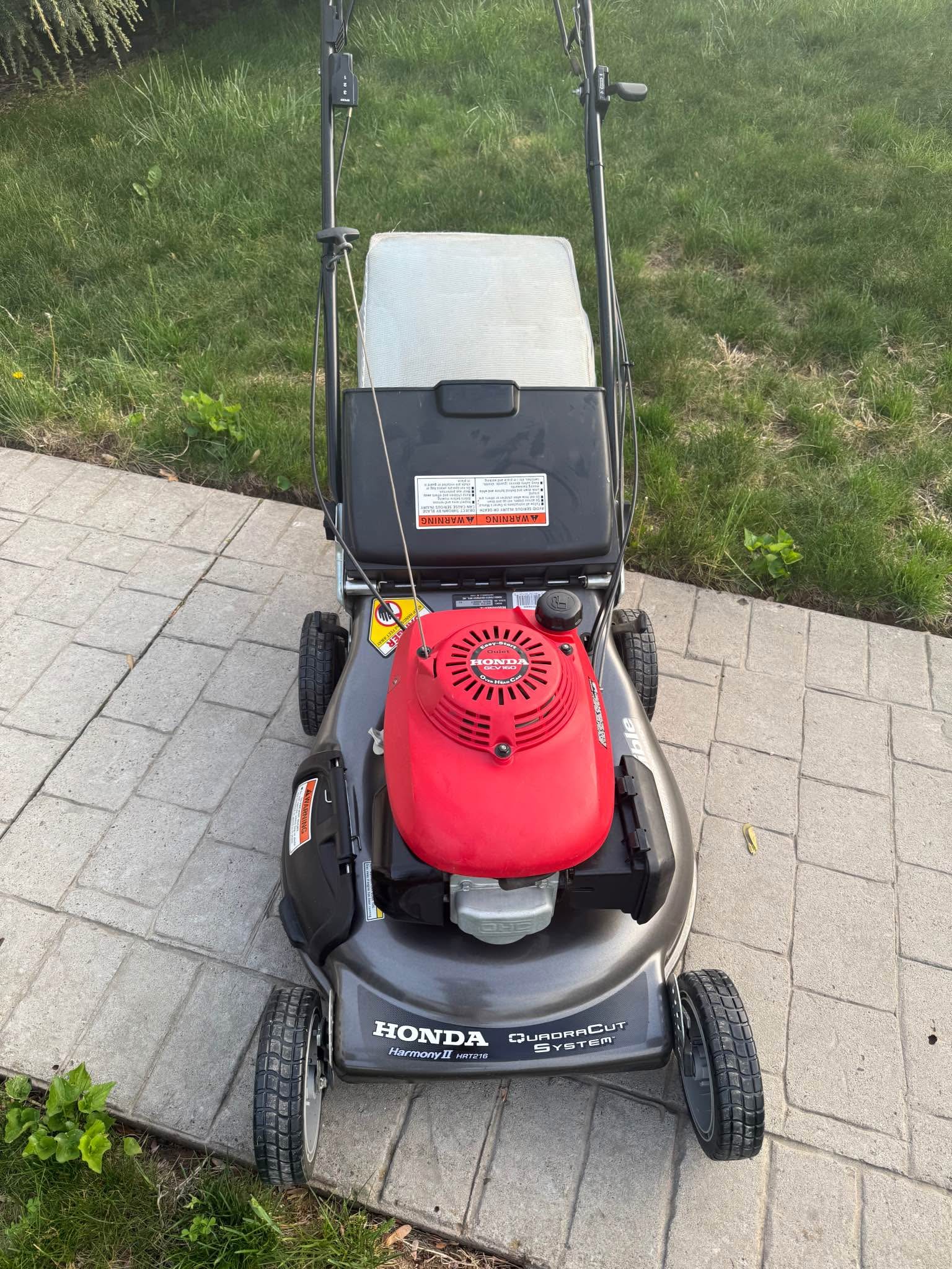 Honda Harmony II HR216 lawn mower - Lawn Mowers - Edison, New Jersey ...