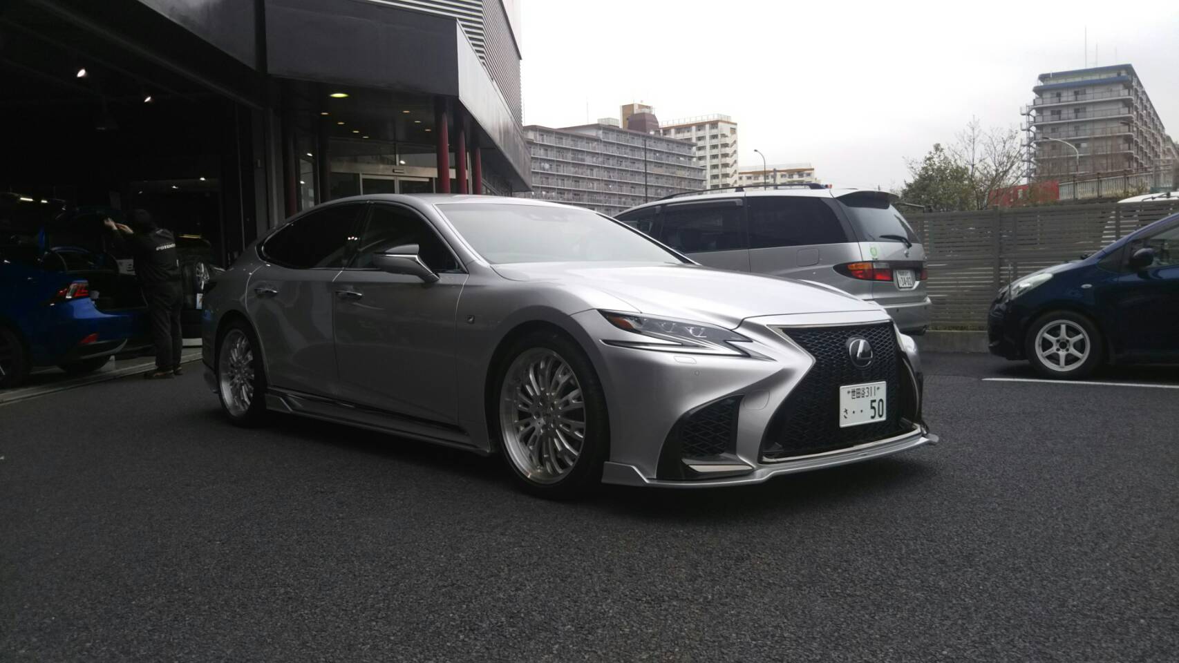 TOM'S Racing - 本日から25日の月曜まで、コクピット豊洲にて LEXUS LS500... | Facebook