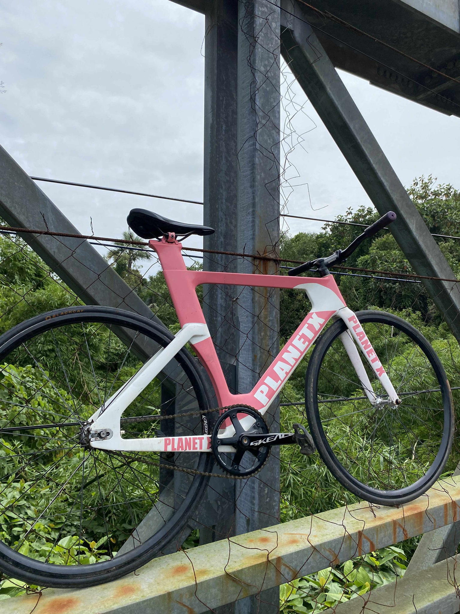 FOR SALE FRAMESET ONLY! 20K! 20K! 20K! BXT REPAINTED TO PLANET X
