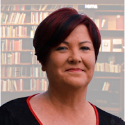 Elle Butler Consultant