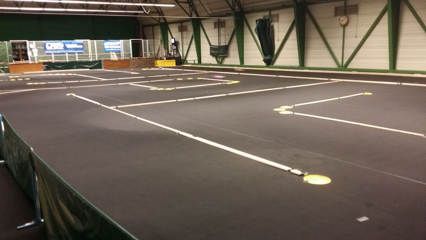 Endlich Fertig Ets Teppich Verlegt Und Modellsporthalle By