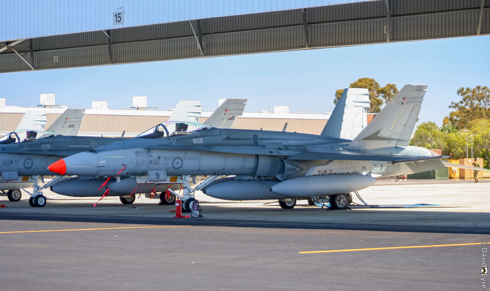 David - A21-9 McDonnell-Douglas F/A-18A Hornet (MSN 316/AF-09) of 77 ...
