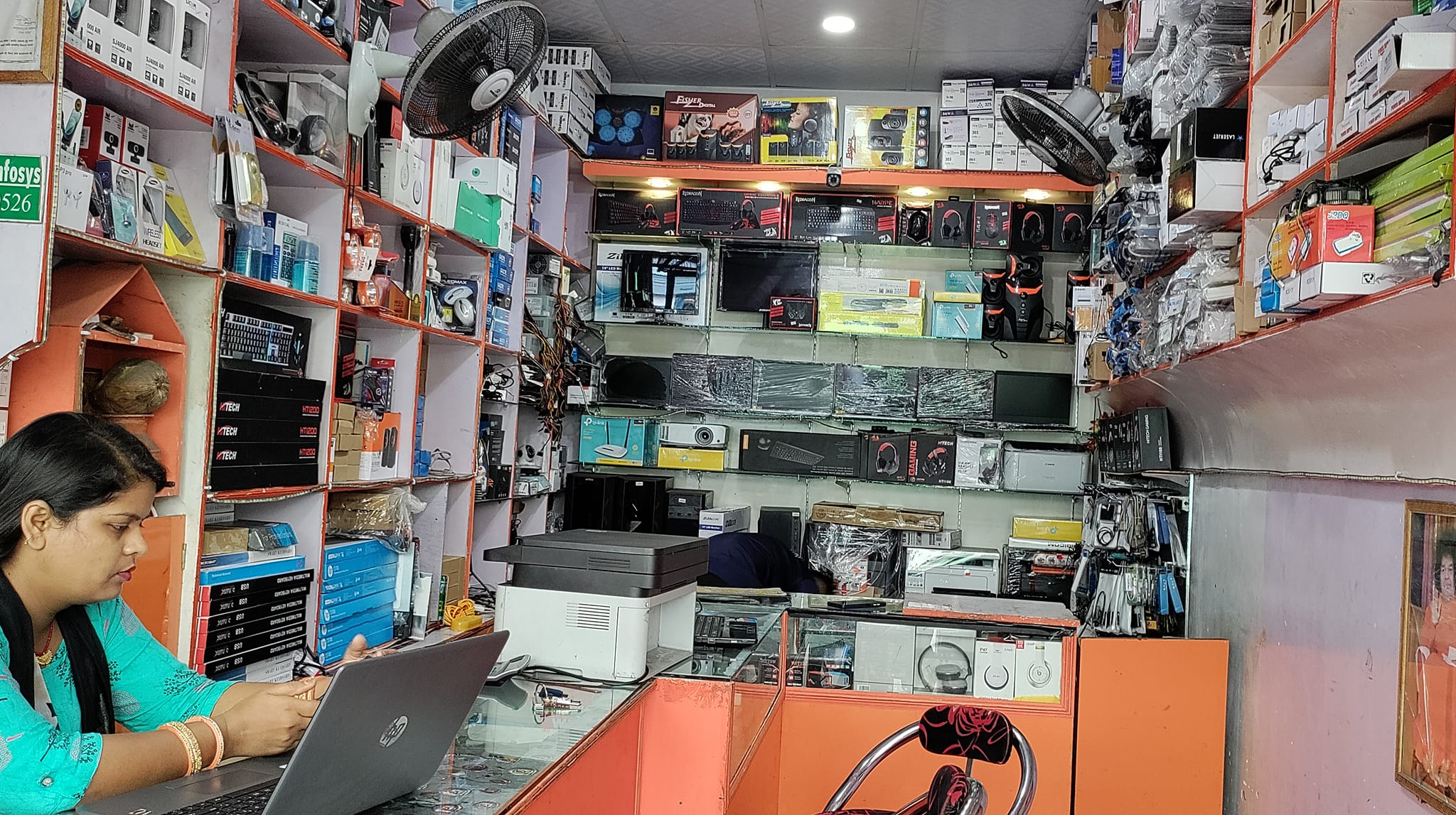 Hetauda Computer sells and repairing center | Hetauda