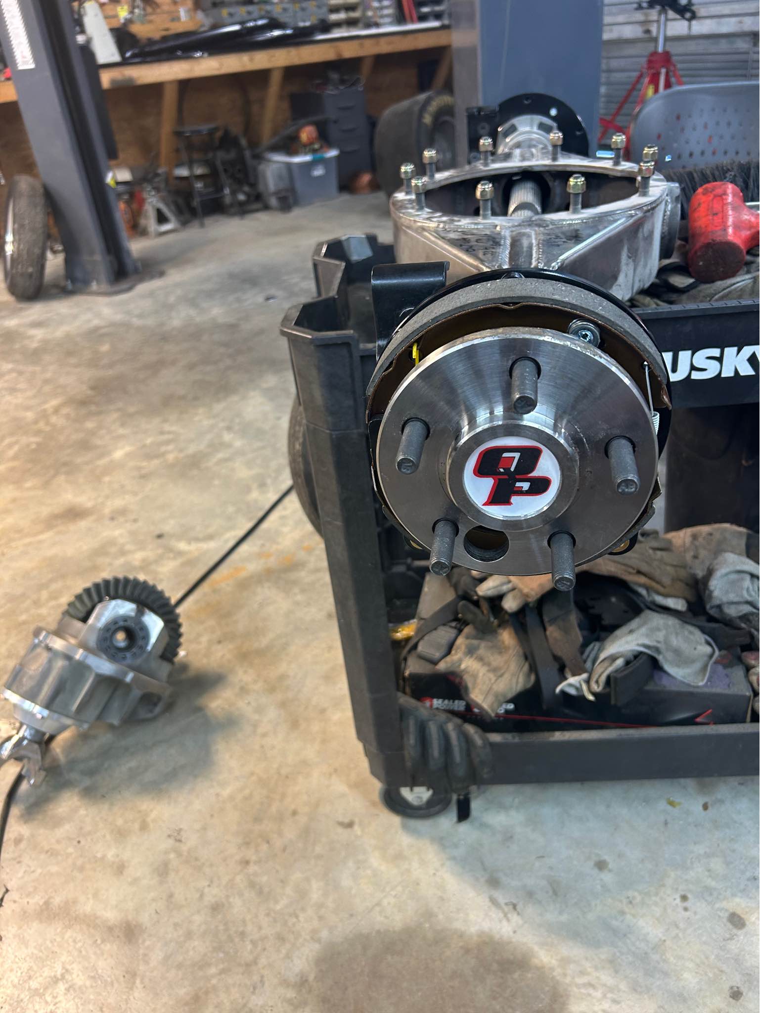 Ford 9” big bearing rear end by Quick performance with 35 spline axles ...