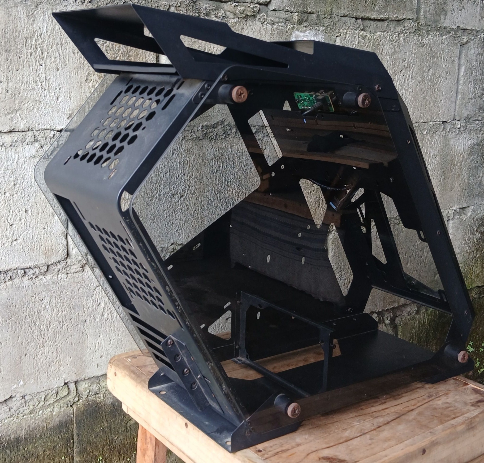 Cyborg pc case