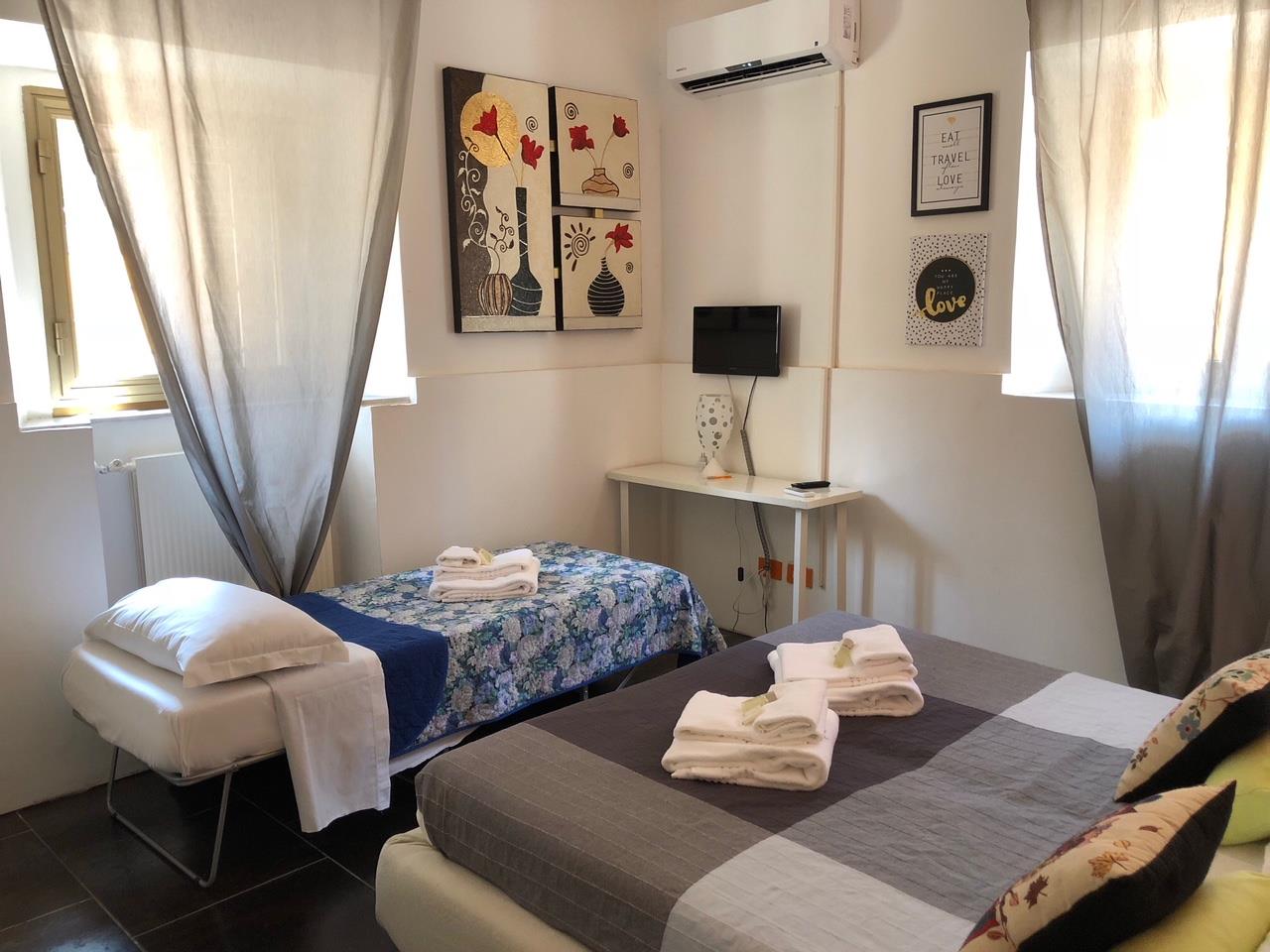 Holiday Rentals in Rome - Holiday Homes and Apartments to let | Rome