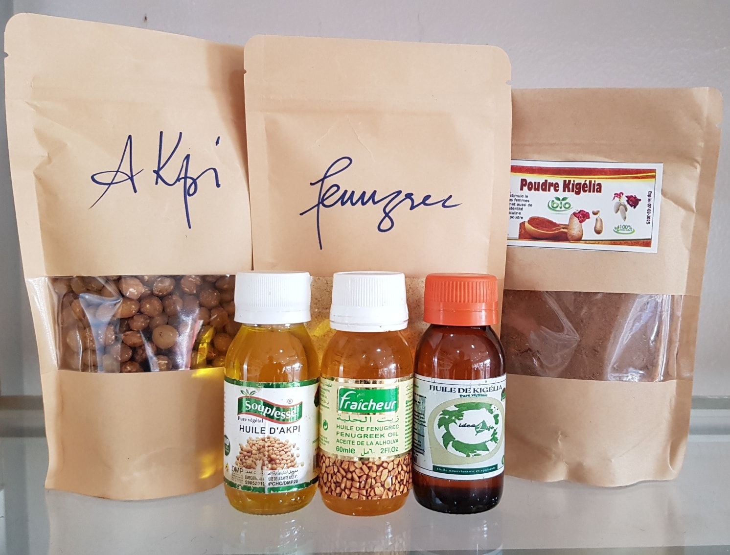 Mélange De 3 Huiles Capillaires KIGELIA/FENUGREC/AKPI - 300ml - Pour Une Forme Pulpeuse - Neuf