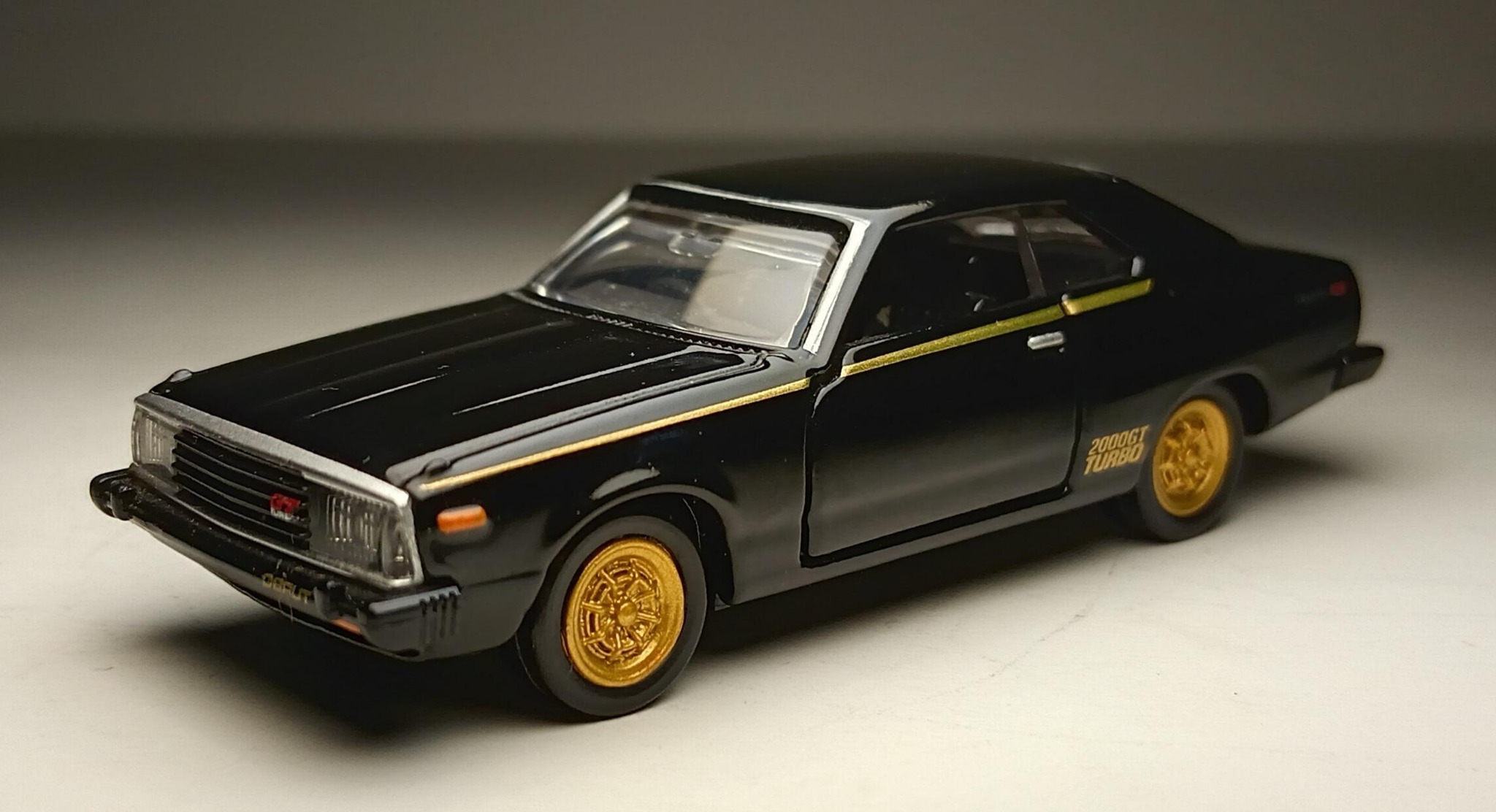 Tomica Premium Nissan Skyline 2000 Turbo GT-E-S model car