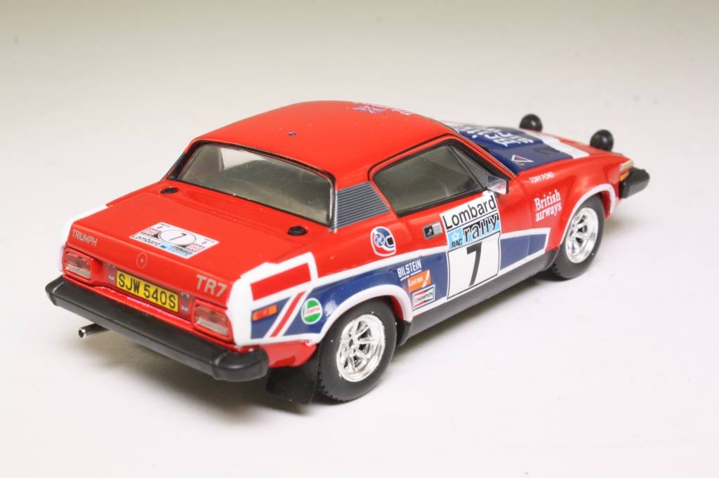 Maquette Spark 1:43 Triumph TR7 #11 Vainqueur Rallye 24H Ypres 1980 (Pond/Gallagher) - Réf. S7064