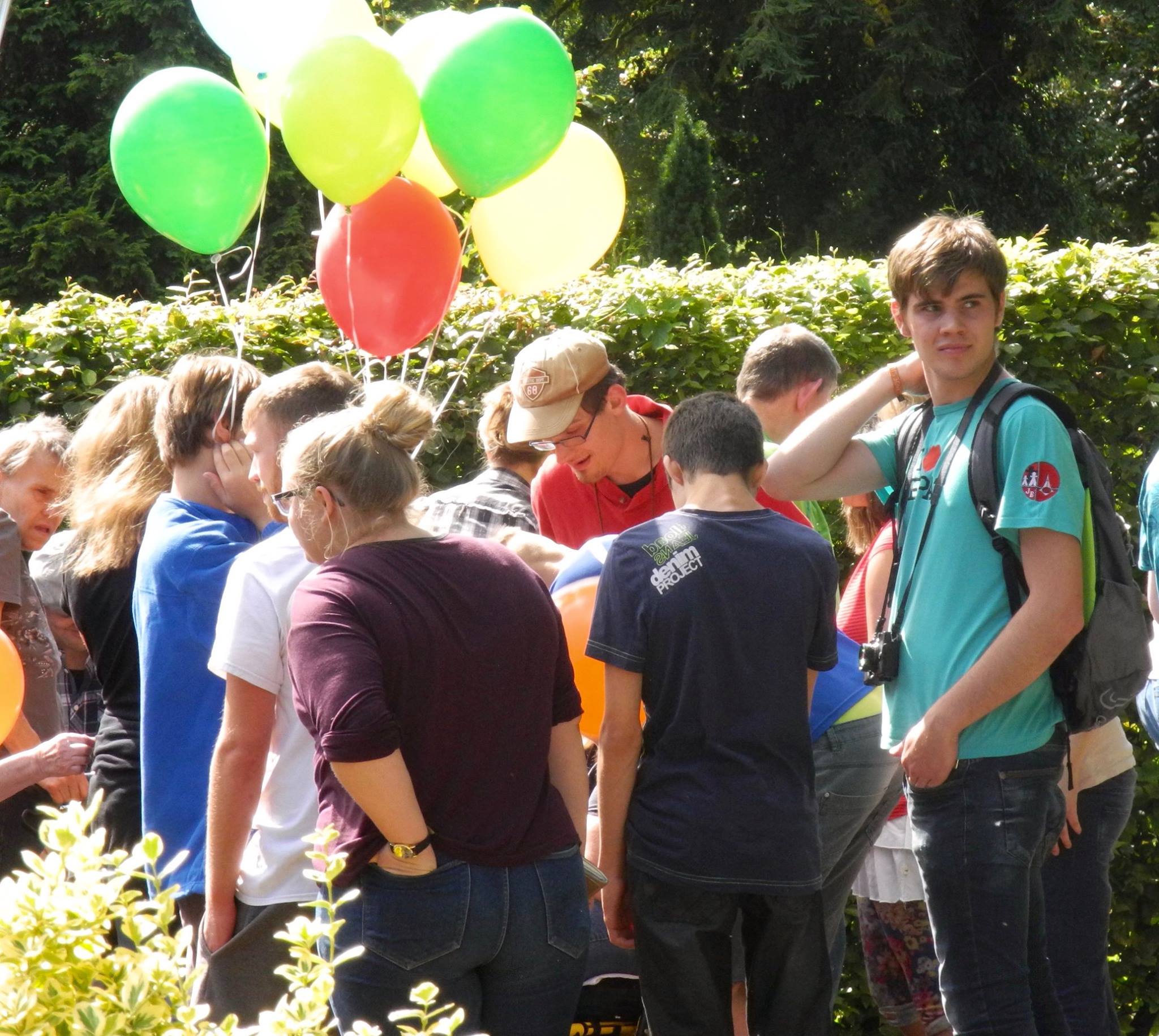 Pinguine, Hüpfburg und Luftballons -... - Rotenburger Werke | Facebook