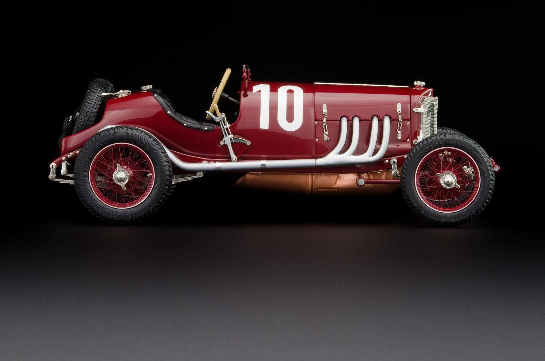 Mercedes 1924 Targa Florio scale 1:18th. Original model by CMC.