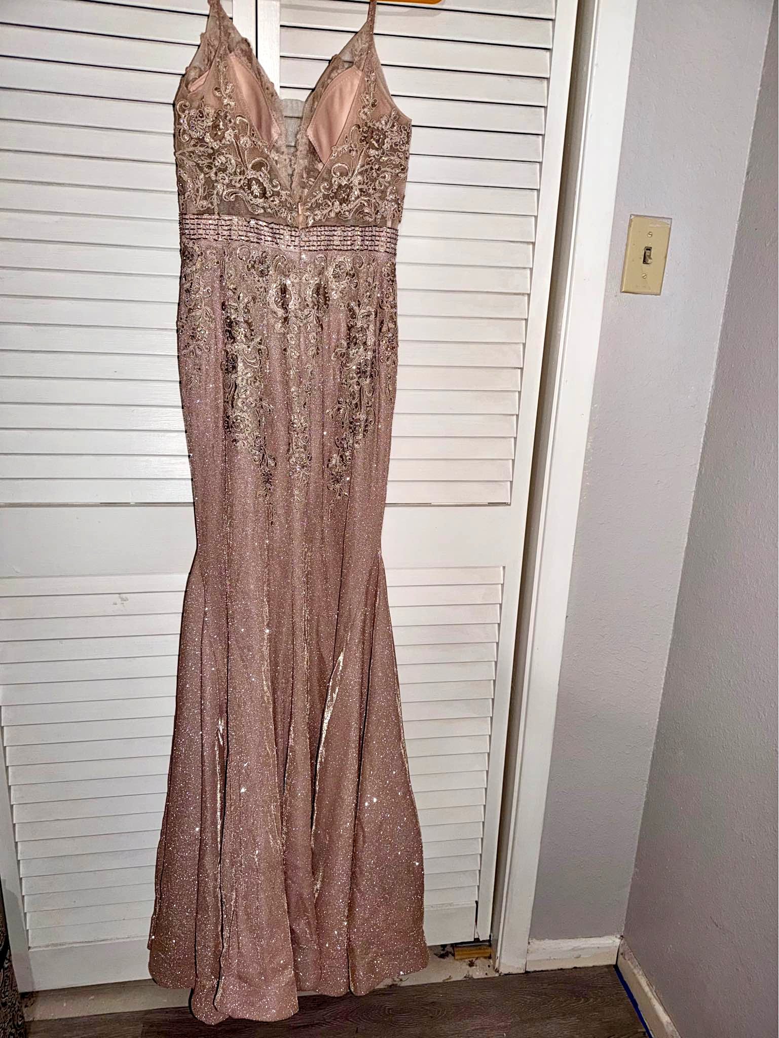 bridesmaid dresses laredo tx – parduodama Laredo, Texas Deep Woods Wedding, Eugene, Features include a structured gray Size:5/M-L